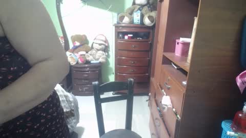 Snapshot of jazmin_rios chatting on October 2025 12:05:01 PM jazmim online show from October 2025 12:05:01 PM