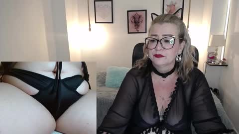 Snapshot of jazmin_ross chatting on January 2025 02:14:02 AM jazmin online show from January 2025 02:14:02 AM