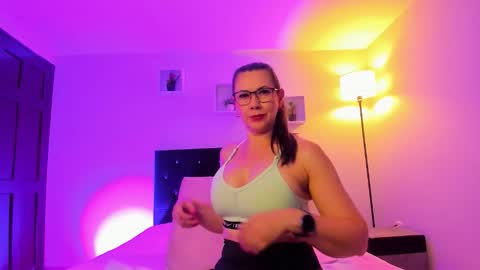 Jazmin online show from March 2026 01:05:01 PM