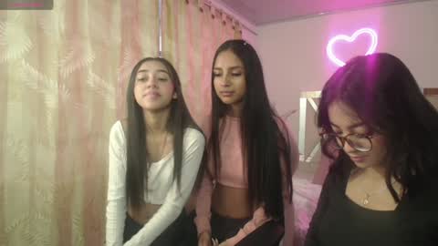 Snapshot of jazmin_tay chatting on December 2024 12:17:01 PM Jazmin online show from December 2024 12:17:01 PM
