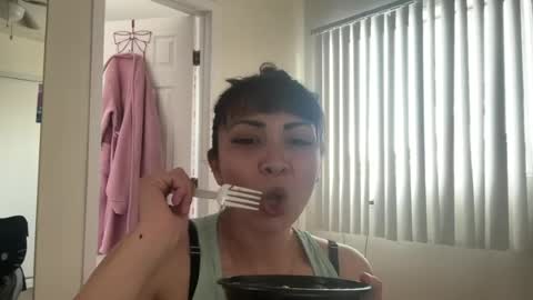 jazzy_lux online show from May 2026 12:07:02 AM