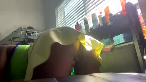 Jazzystelo online show from May 2026 10:07:01 PM