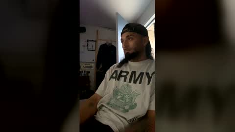 LadronDeCorazones online show from January 2026 11:28:01 PM