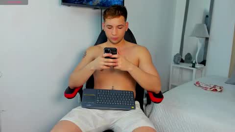 Snapshot of jdaniel_shellby chatting on December 2024 02:30:02 AM jhon online show from December 2024 02:30:02 AM