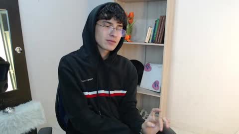 Snapshot of jeam_hot chatting on January 2025 01:38:01 AM jeam_hot online show from January 2025 01:38:01 AM