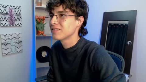 Snapshot of jeam_hot chatting on January 2025 09:43:02 PM jeam_hot online show from January 2025 09:43:02 PM