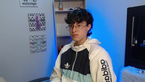 Snapshot of jeam_hot chatting on January 2025 09:34:02 PM jeam_hot online show from January 2025 09:34:02 PM