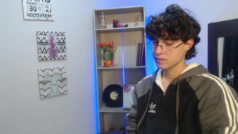 Snapshot of jeam_hot chatting on January 2025 10:34:02 PM jeam_hot online show from January 2025 10:34:02 PM