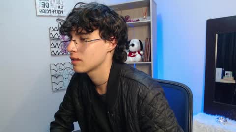 Snapshot of jeam_hot chatting on January 2025 09:14:02 PM jeam_hot online show from January 2025 09:14:02 PM