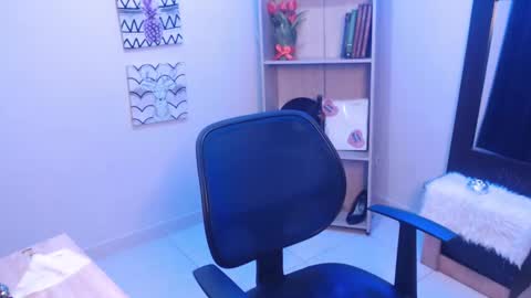 Snapshot of jeam_hot chatting on February 2025 09:18:01 PM jeam_hot online show from February 2025 09:18:01 PM