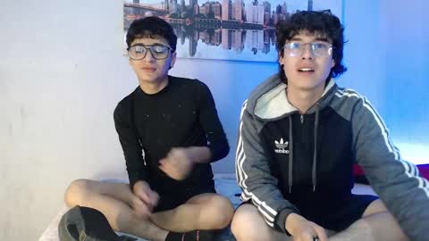 Snapshot of jeam_hot chatting on March 2025 09:02:01 AM jeam_hot online show from March 2025 09:02:01 AM