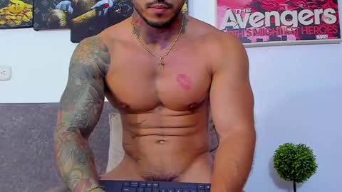 Jean  axelcrow       Modelo Independiente online show from February 2025 09:53:01 AM