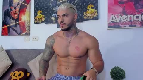 Jean  axelcrow       Modelo Independiente online show from March 2025 12:16:01 AM