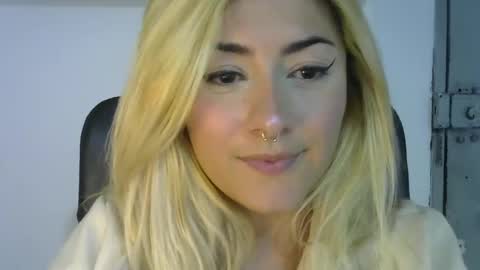 Snapshot of jean_monroe chatting on September 2025 11:08:01 PM Jean online show from September 2025 11:08:01 PM