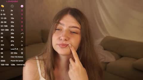 Snapshot of jeanfrancoa chatting on September 2025 05:57:01 PM Haily online show from September 2025 05:57:01 PM