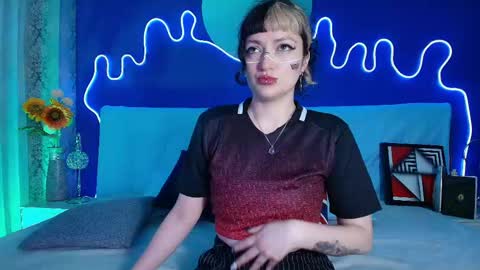 Jean online show from May 2026 07:41:01 PM