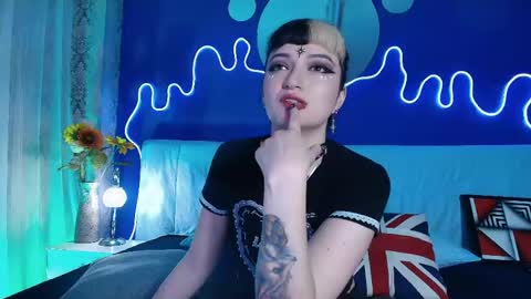 Jean online show from May 2026 07:44:01 PM