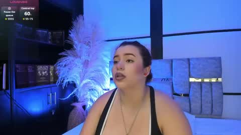 Snapshot of jeannewilliams_ chatting on May 2026 01:05:02 PM Jeanne Williams online show from May 2026 01:05:02 PM