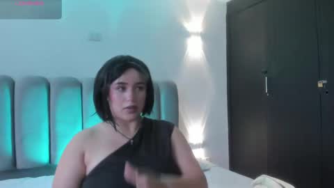 Snapshot of jeannewilliams_ chatting on May 2026 12:24:01 PM Jeanne Williams online show from May 2026 12:24:01 PM