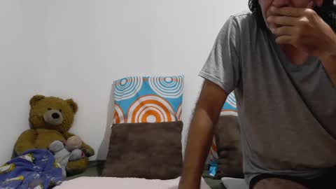 Snapshot of jeans_and_emma chatting on February 2026 12:50:02 AM jeans_and_emma online show from February 2026 12:50:02 AM