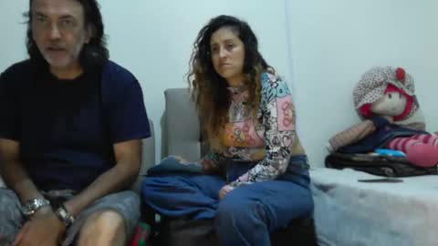 Snapshot of jeans_and_emma chatting on February 2026 01:07:02 AM jeans_and_emma online show from February 2026 01:07:02 AM