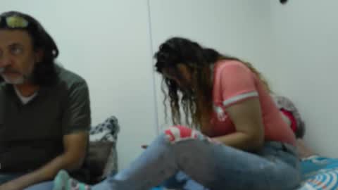 Snapshot of jeans_and_emma chatting on February 2026 01:26:01 AM jeans_and_emma online show from February 2026 01:26:01 AM