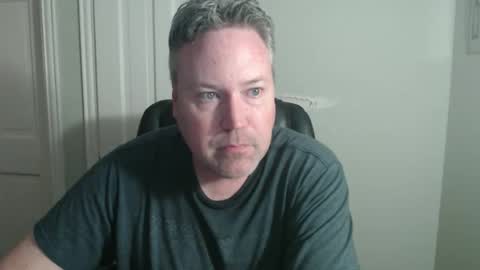 Snapshot of jeb5150 chatting on October 2025 02:58:02 AM JE online show from October 2025 02:58:02 AM