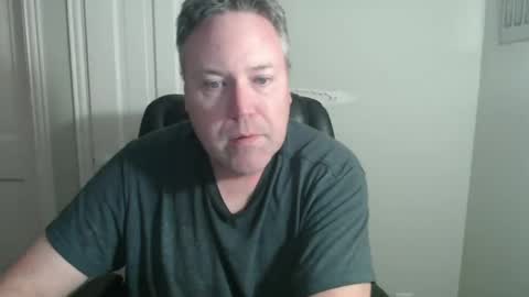 Snapshot of jeb5150 chatting on November 2025 02:43:02 AM JE online show from November 2025 02:43:02 AM