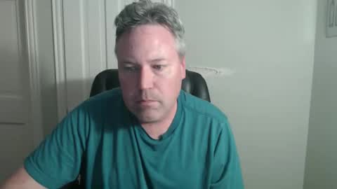 Snapshot of jeb5150 chatting on November 2025 04:01:01 AM JE online show from November 2025 04:01:01 AM