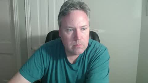 Snapshot of jeb5150 chatting on December 2025 02:43:02 AM JE online show from December 2025 02:43:02 AM