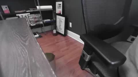 jedge4404 online show from October 2025 02:39:02 PM