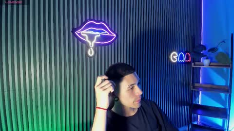 Jeff  online show from November 2025 12:04:01 PM