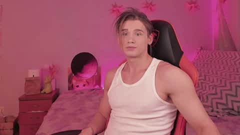 Snapshot of jeff_enigma chatting on February 2025 12:14:01 AM jeff_enigma online show from February 2025 12:14:01 AM