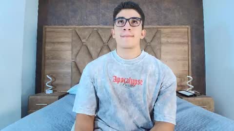 Snapshot of jeffdaltton chatting on September 2025 07:08:02 PM Jeff online show from September 2025 07:08:02 PM