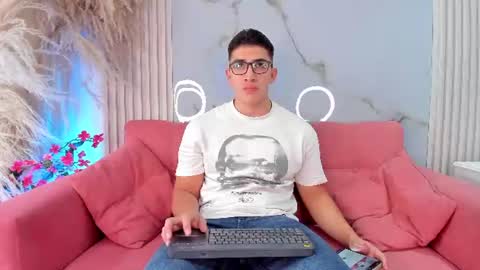 Jeff online show from June 2026 08:00:01 PM