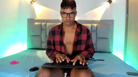 Snapshot of jeffrey_cottom chatting on January 2025 01:08:01 AM Jeff online show from January 2025 01:08:01 AM