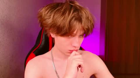 Snapshot of jeffreyue chatting on October 2025 01:23:01 PM Jeffrey online show from October 2025 01:23:01 PM