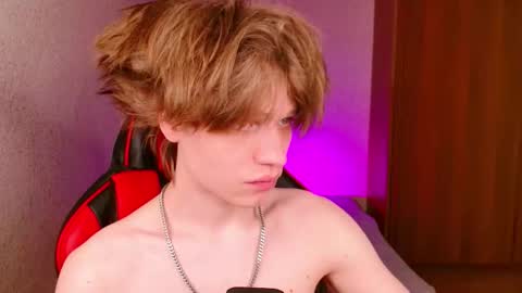 Snapshot of jeffreyue chatting on October 2025 04:53:02 PM Jeffrey online show from October 2025 04:53:02 PM