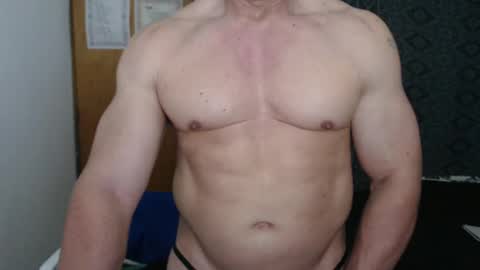 Snapshot of jefmuscletw chatting on September 2025 03:06:02 PM brayam online show from September 2025 03:06:02 PM