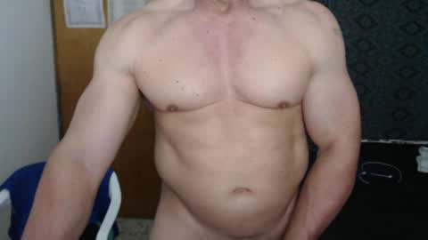 Snapshot of jefmuscletw chatting on September 2025 04:12:02 PM brayam online show from September 2025 04:12:02 PM