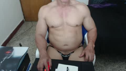 Snapshot of jefmuscletw chatting on October 2025 01:31:02 PM brayam online show from October 2025 01:31:02 PM