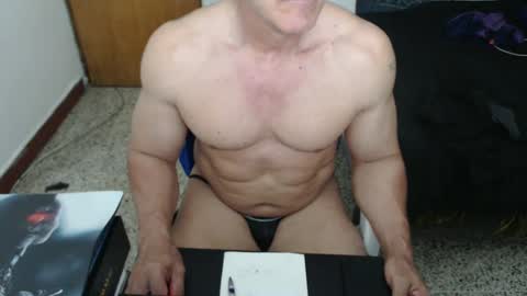 Snapshot of jefmuscletw chatting on October 2025 12:26:01 PM brayam online show from October 2025 12:26:01 PM