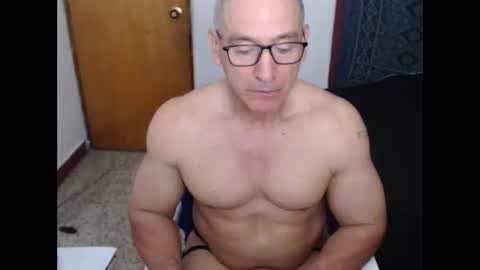 Snapshot of jefmuscletw chatting on October 2025 01:29:01 PM brayam online show from October 2025 01:29:01 PM