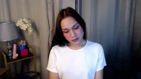 Snapshot of jelian365 chatting on November 2025 06:12:01 PM Jelian online show from November 2025 06:12:01 PM