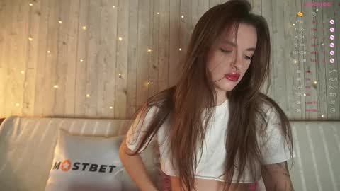 follow me on  online show from January 2025 11:21:02 AM