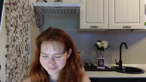 Snapshot of jelly_cherry chatting on February 2025 06:45:02 AM Emily online show from February 2025 06:45:02 AM