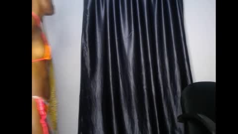 Snapshot of jellybelly7 chatting on October 2025 05:19:02 PM Linda online show from October 2025 05:19:02 PM