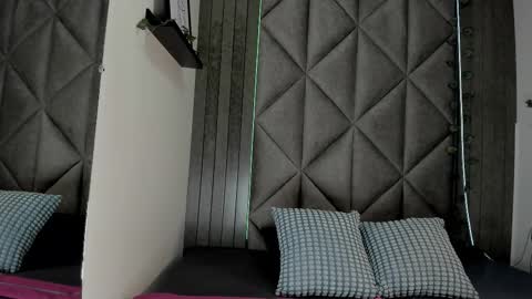 Jena  online show from December 2025 07:54:02 PM