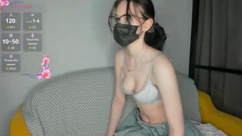 Molly online show from April 2026 11:42:02 PM