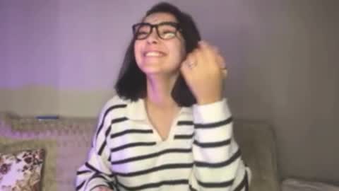 Jenifer online show from October 2025 08:17:01 PM